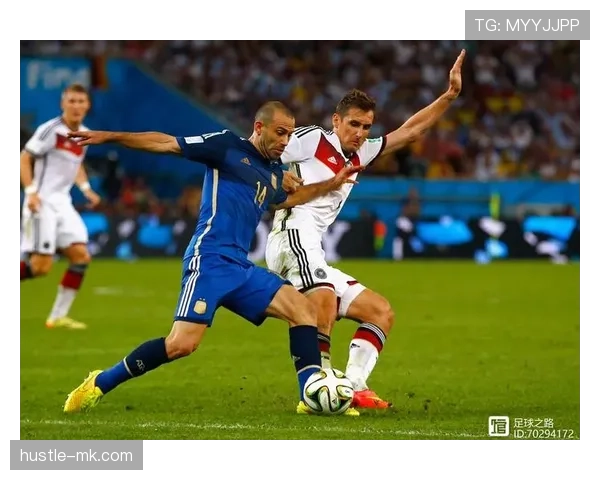 匈牙利古拉西奇防守策略持续升级,打造赛事中坚不可摧的防线 匈牙利古拉西奇防守策略持续升级,打造赛事中坚不可摧的防线