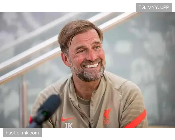 克洛普解析边后卫角色，重塑防线的新战术布局趋势值得关注